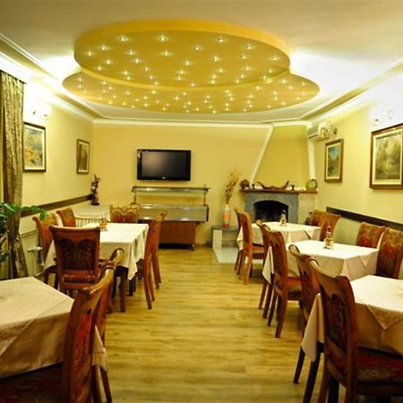 פודגוריצה Hotel Evropa מראה חיצוני תמונה