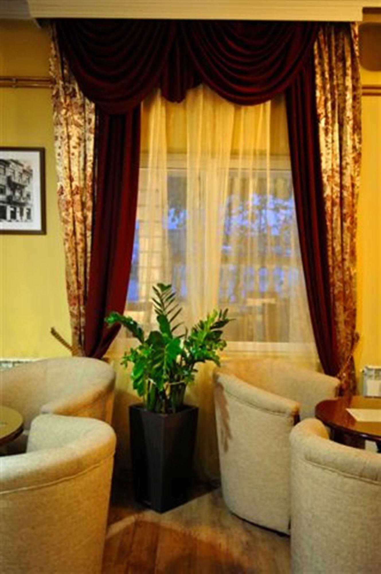 פודגוריצה Hotel Evropa מראה חיצוני תמונה