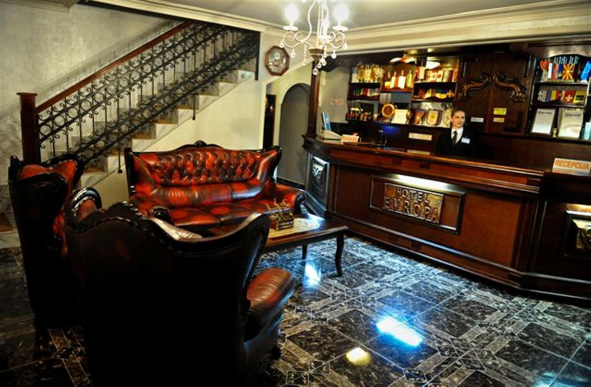 פודגוריצה Hotel Evropa מראה חיצוני תמונה