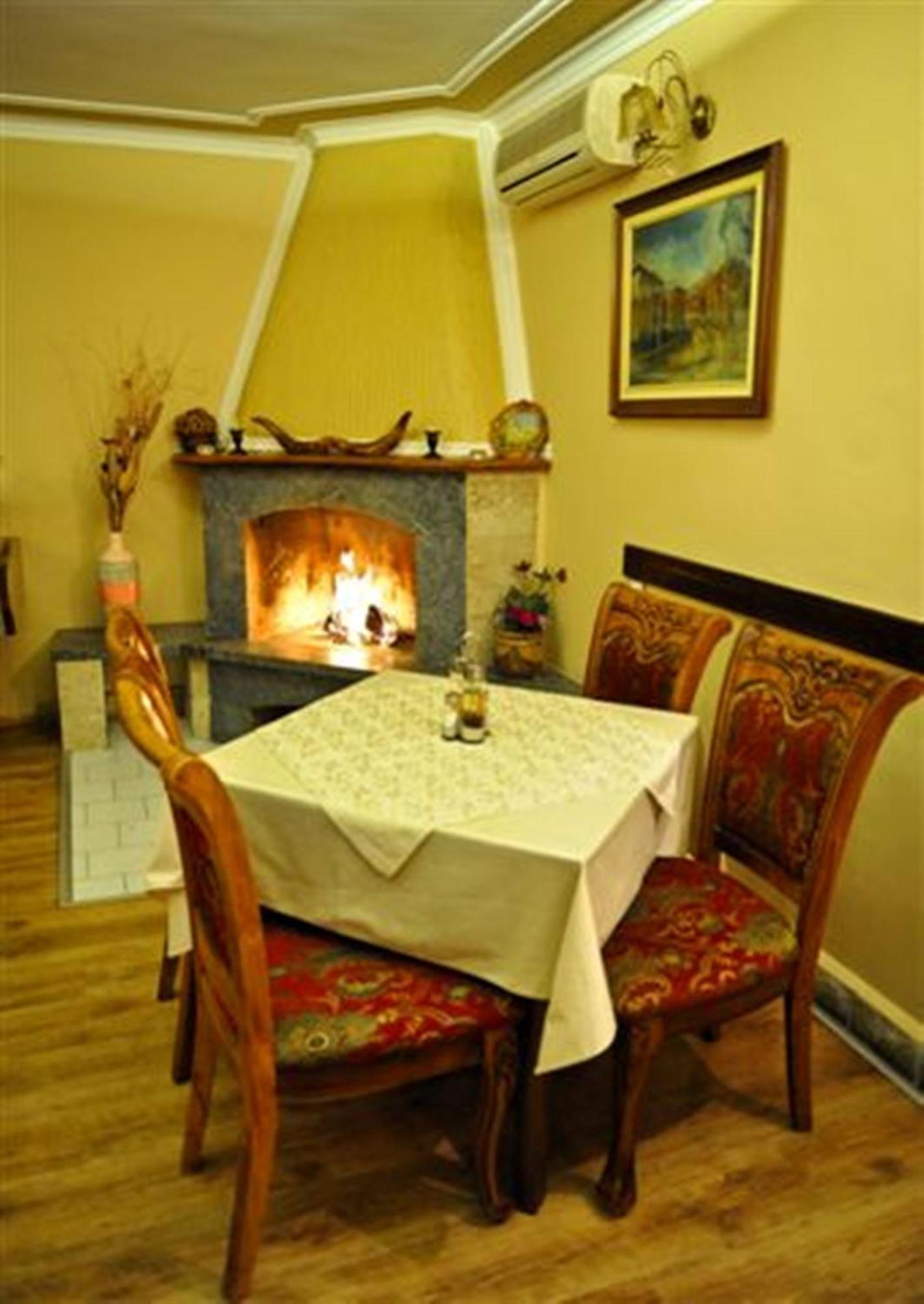 פודגוריצה Hotel Evropa מראה חיצוני תמונה