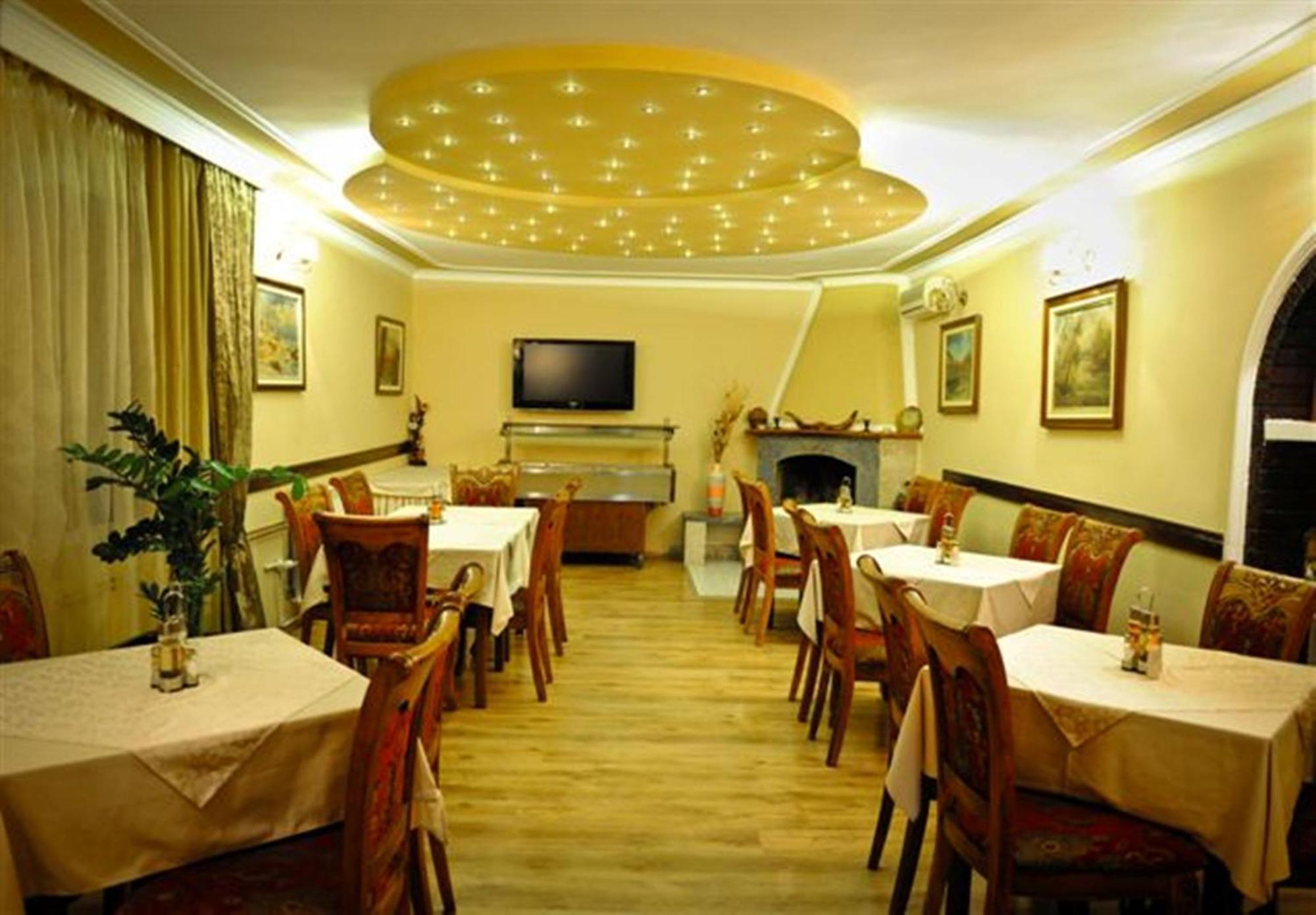 פודגוריצה Hotel Evropa מראה חיצוני תמונה